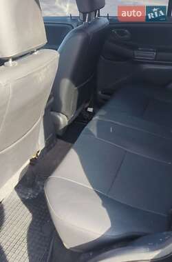 Позашляховик / Кросовер Suzuki Grand Vitara 2005 в 