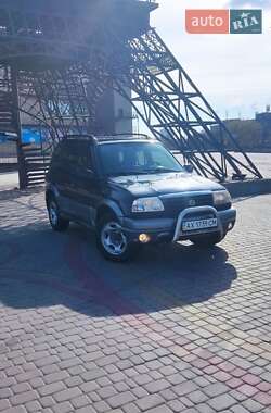 Позашляховик / Кросовер Suzuki Grand Vitara 2005 в 