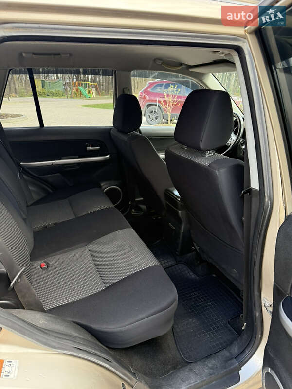 Позашляховик / Кросовер Suzuki Grand Vitara 2007 в Долині