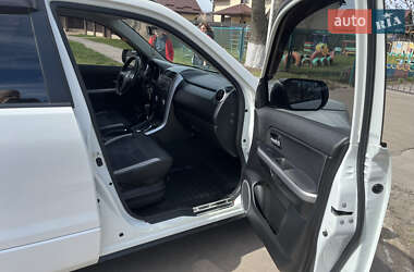 Внедорожник / Кроссовер Suzuki Grand Vitara 2015 в 