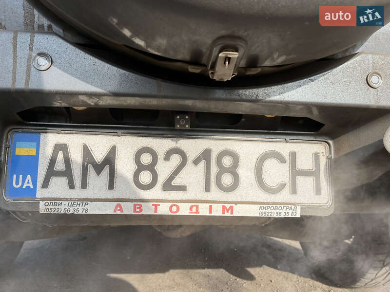 Внедорожник / Кроссовер Suzuki Grand Vitara 2006 в Звягеле