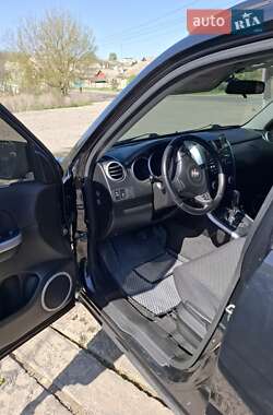 Внедорожник / Кроссовер Suzuki Grand Vitara 2014 в 