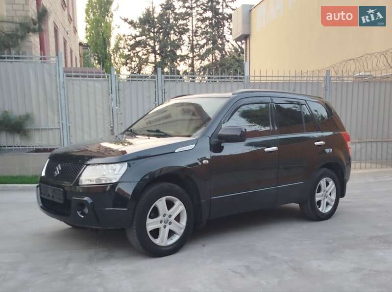 Позашляховик / Кросовер Suzuki Grand Vitara 2008 в Дніпрі