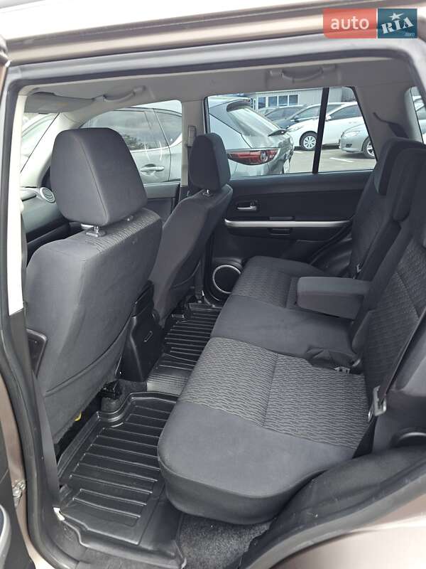 Позашляховик / Кросовер Suzuki Grand Vitara 2013 в Києві