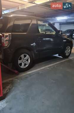 Позашляховик / Кросовер Suzuki Grand Vitara 2009 в 