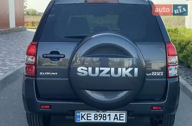 Внедорожник / Кроссовер Suzuki Grand Vitara 2011 в 