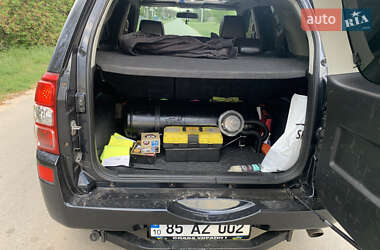 Внедорожник / Кроссовер Suzuki Grand Vitara 2006 в 