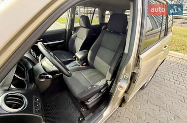 Позашляховик / Кросовер Suzuki Grand Vitara 2006 в 