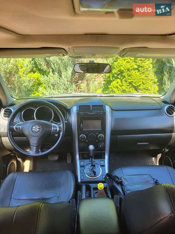 Внедорожник / Кроссовер Suzuki Grand Vitara 2012 в Коростене