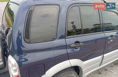 Позашляховик / Кросовер Suzuki Grand Vitara 2001 в 