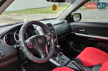 Позашляховик / Кросовер Suzuki Grand Vitara 2010 в 