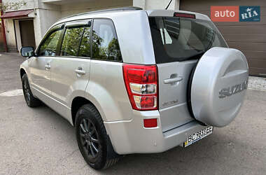 Позашляховик / Кросовер Suzuki Grand Vitara 2009 в 