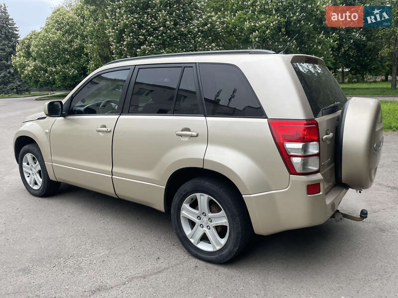 Внедорожник / Кроссовер Suzuki Grand Vitara 2008 в Ровно