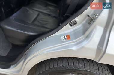Внедорожник / Кроссовер Suzuki Grand Vitara 2005 в 