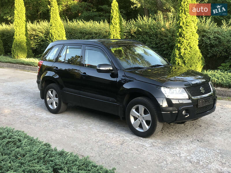Внедорожник / Кроссовер Suzuki Grand Vitara 2009 в 