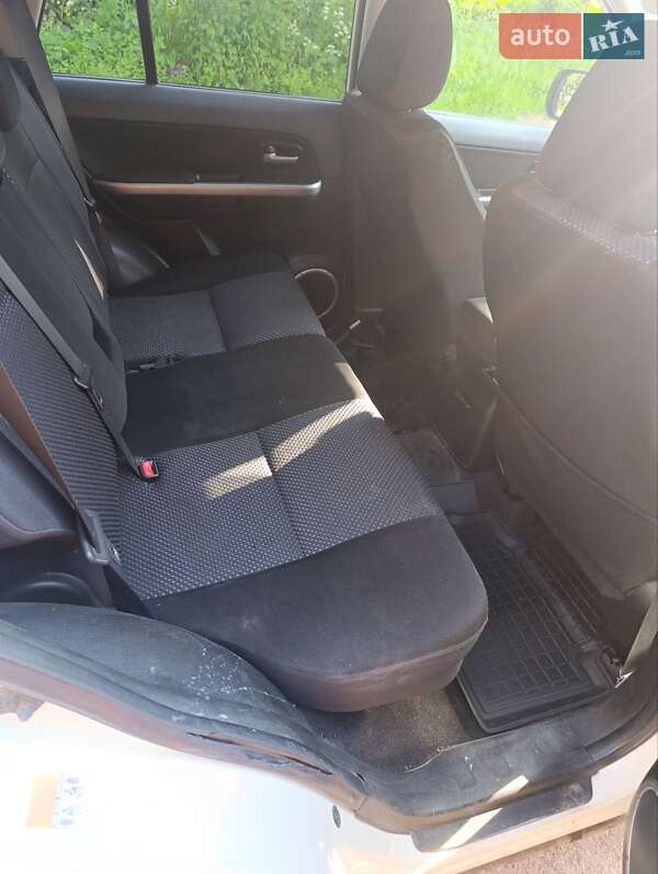 Внедорожник / Кроссовер Suzuki Grand Vitara 2008 в Лубнах фото 9 Внедорожник / Кроссовер Suzuki Grand Vitara 2008 в Лубнах