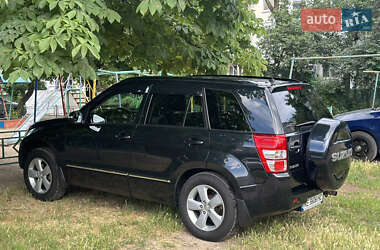 Позашляховик / Кросовер Suzuki Grand Vitara 2015 в 