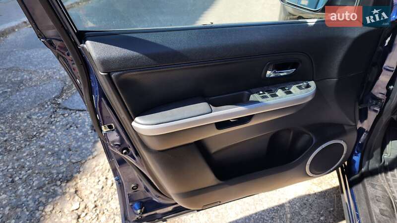 Внедорожник / Кроссовер Suzuki Grand Vitara 2011 в Одессе фото 25 Внедорожник / Кроссовер Suzuki Grand Vitara 2011 в Одессе