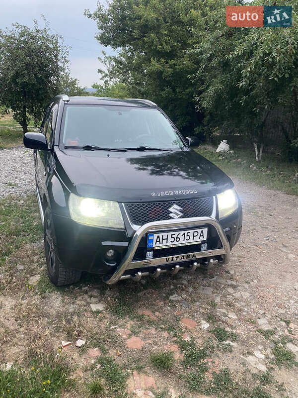 Позашляховик / Кросовер Suzuki Grand Vitara 2006 в Слов'янську