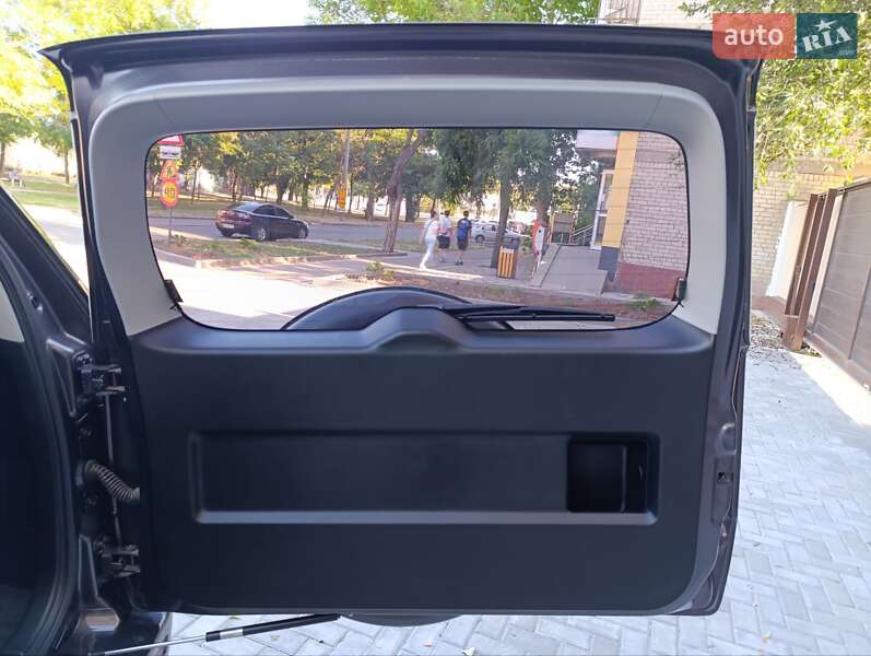 Позашляховик / Кросовер Suzuki Grand Vitara 2017 в Миколаєві