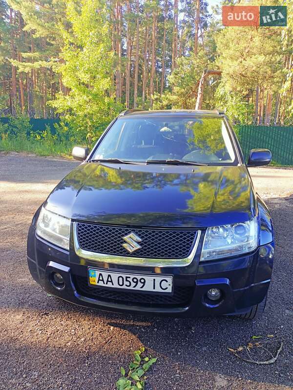 Внедорожник / Кроссовер Suzuki Grand Vitara 2006 в Киеве