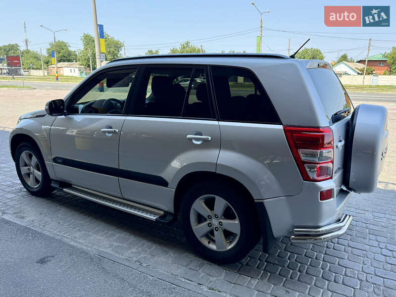 Позашляховик / Кросовер Suzuki Grand Vitara 2008 в Харкові