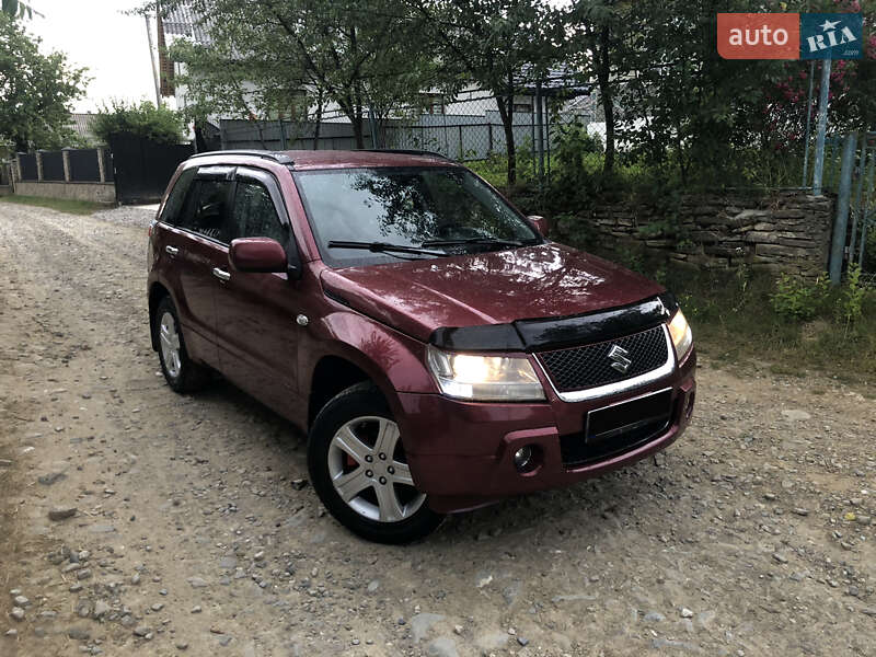 Внедорожник / Кроссовер Suzuki Grand Vitara 2006 в Надворной