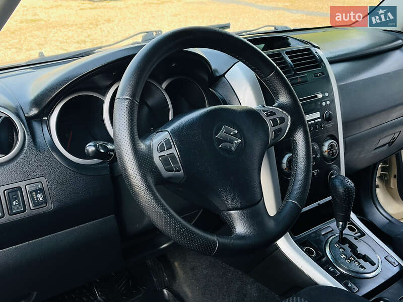 Внедорожник / Кроссовер Suzuki Grand Vitara 2006 в Харькове