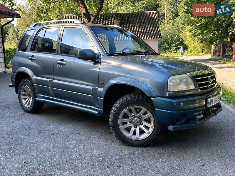 Внедорожник / Кроссовер Suzuki Grand Vitara 2004 в Городнице