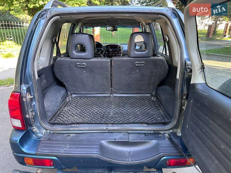 Внедорожник / Кроссовер Suzuki Grand Vitara 2004 в Городнице
