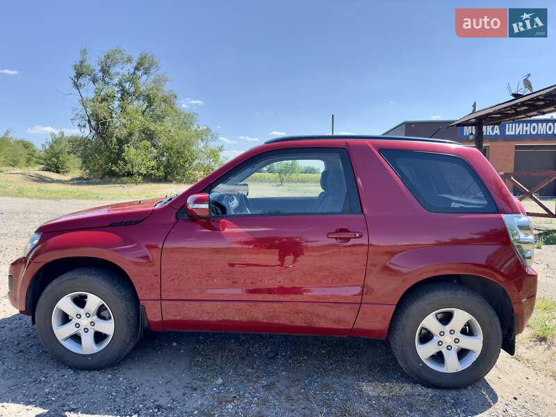 Внедорожник / Кроссовер Suzuki Grand Vitara 2013 в Софиевке