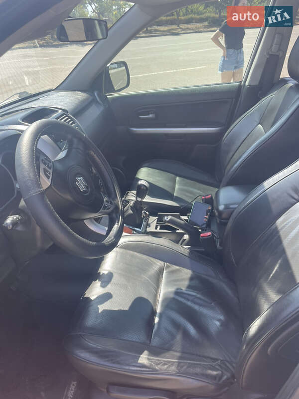 Внедорожник / Кроссовер Suzuki Grand Vitara 2006 в Николаеве фото 12 Внедорожник / Кроссовер Suzuki Grand Vitara 2006 в Николаеве