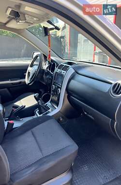 Позашляховик / Кросовер Suzuki Grand Vitara 2007 в  фото 12 Позашляховик / Кросовер Suzuki Grand Vitara 2007 в