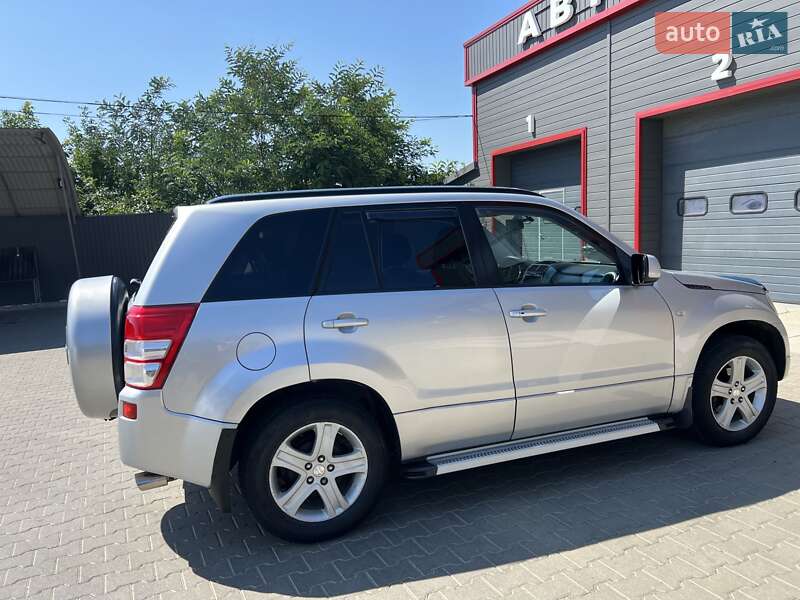 Внедорожник / Кроссовер Suzuki Grand Vitara 2007 в Черновцах