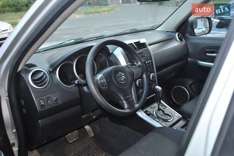 Внедорожник / Кроссовер Suzuki Grand Vitara 2008 в Киеве