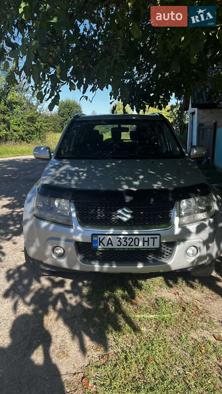 Внедорожник / Кроссовер Suzuki Grand Vitara 2008 в Киеве