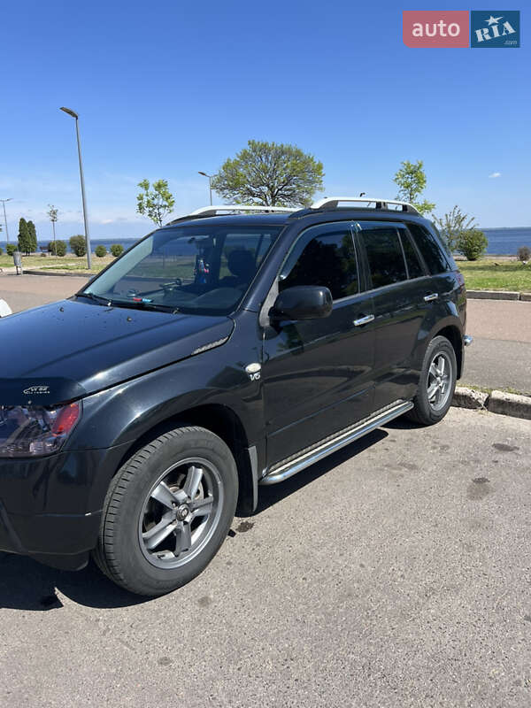 Внедорожник / Кроссовер Suzuki Grand Vitara 2006 в Черкассах фото 2 Внедорожник / Кроссовер Suzuki Grand Vitara 2006 в Черкассах