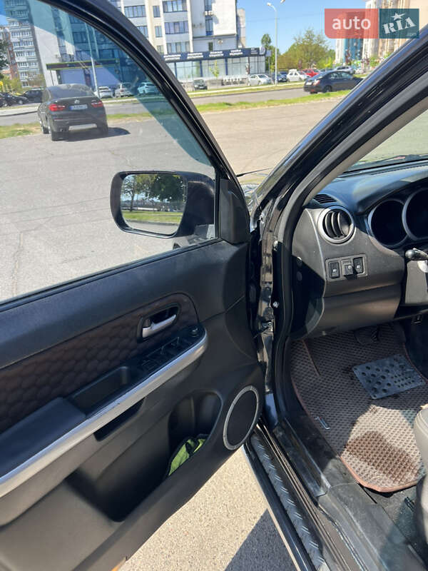 Внедорожник / Кроссовер Suzuki Grand Vitara 2006 в Черкассах фото 9 Внедорожник / Кроссовер Suzuki Grand Vitara 2006 в Черкассах
