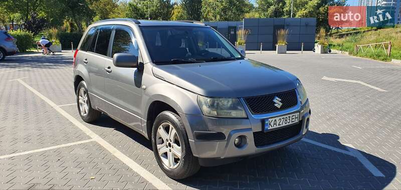 Внедорожник / Кроссовер Suzuki Grand Vitara 2006 в Киеве