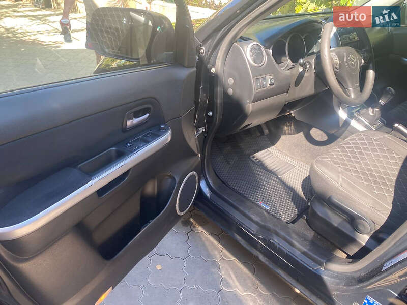 Внедорожник / Кроссовер Suzuki Grand Vitara 2006 в Павлограде