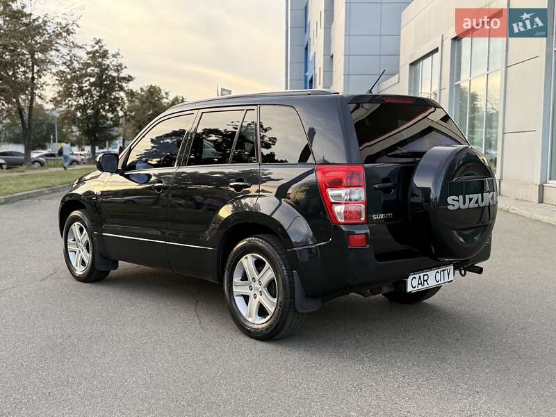 Внедорожник / Кроссовер Suzuki Grand Vitara 2006 в Киеве