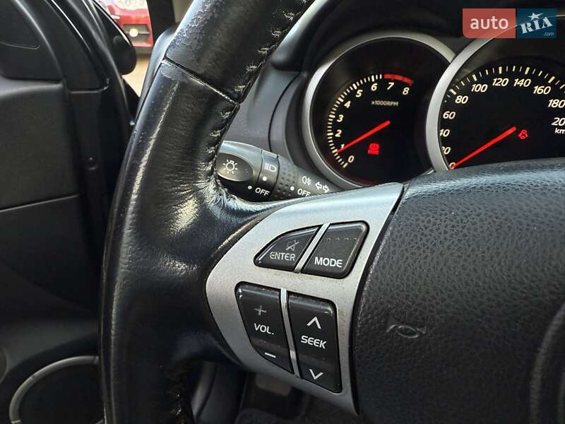 Внедорожник / Кроссовер Suzuki Grand Vitara 2006 в Киеве