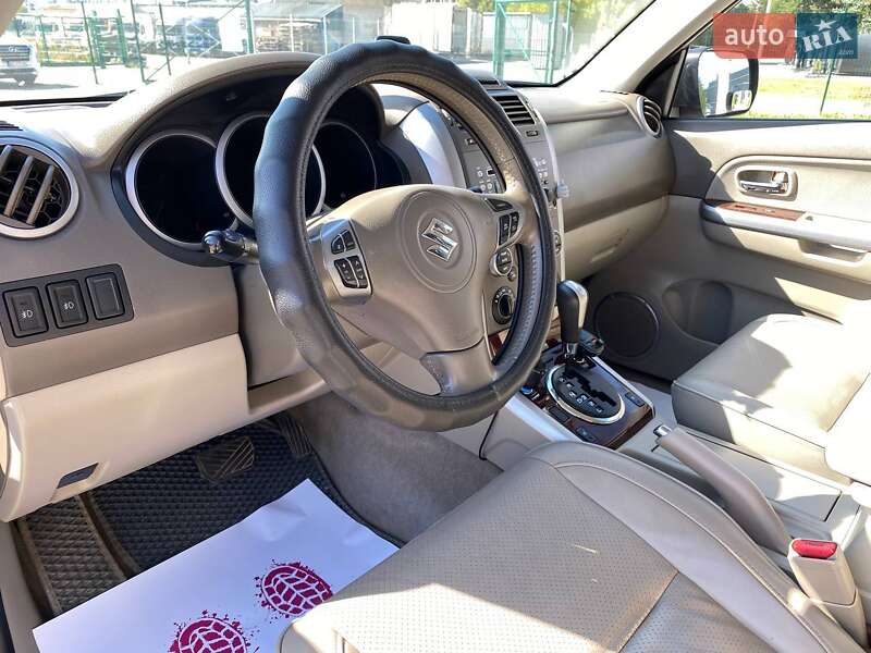 Внедорожник / Кроссовер Suzuki Grand Vitara 2011 в Львове