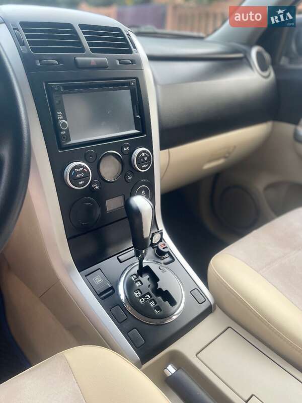 Позашляховик / Кросовер Suzuki Grand Vitara 2012 в Кривому Розі