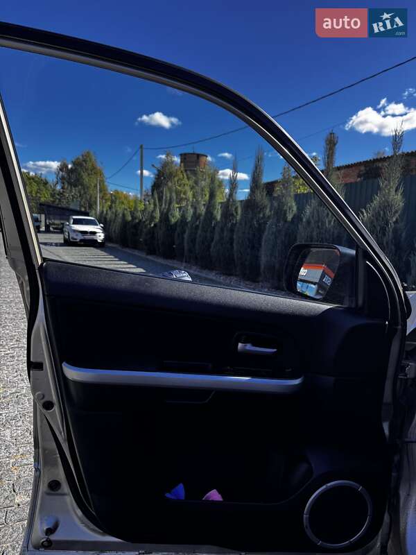 Внедорожник / Кроссовер Suzuki Grand Vitara 2006 в Коростышеве фото 3 Внедорожник / Кроссовер Suzuki Grand Vitara 2006 в Коростышеве