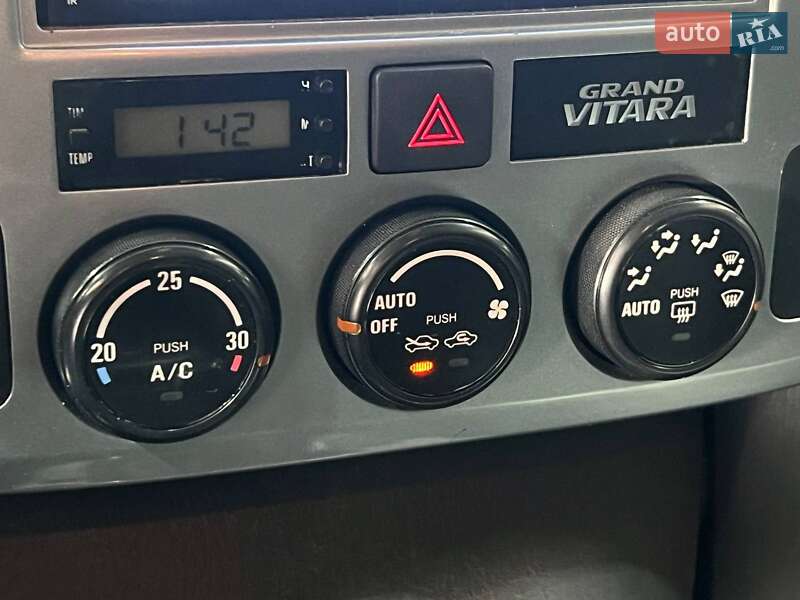 Внедорожник / Кроссовер Suzuki Grand Vitara 2003 в Одессе