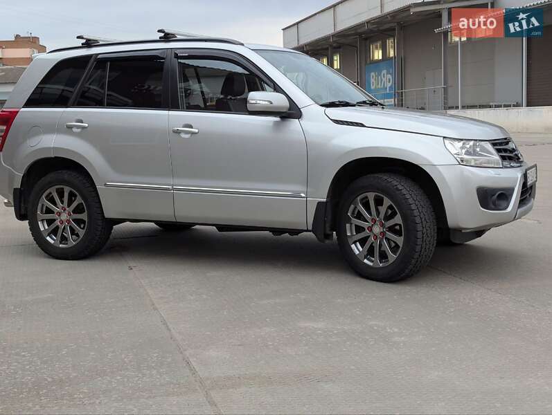 Внедорожник / Кроссовер Suzuki Grand Vitara 2016 в Полтаве