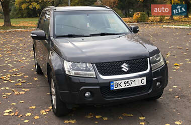 Внедорожник / Кроссовер Suzuki Grand Vitara 2011 в Ровно Внедорожник / Кроссовер Suzuki Grand Vitara 2011 в Ровно