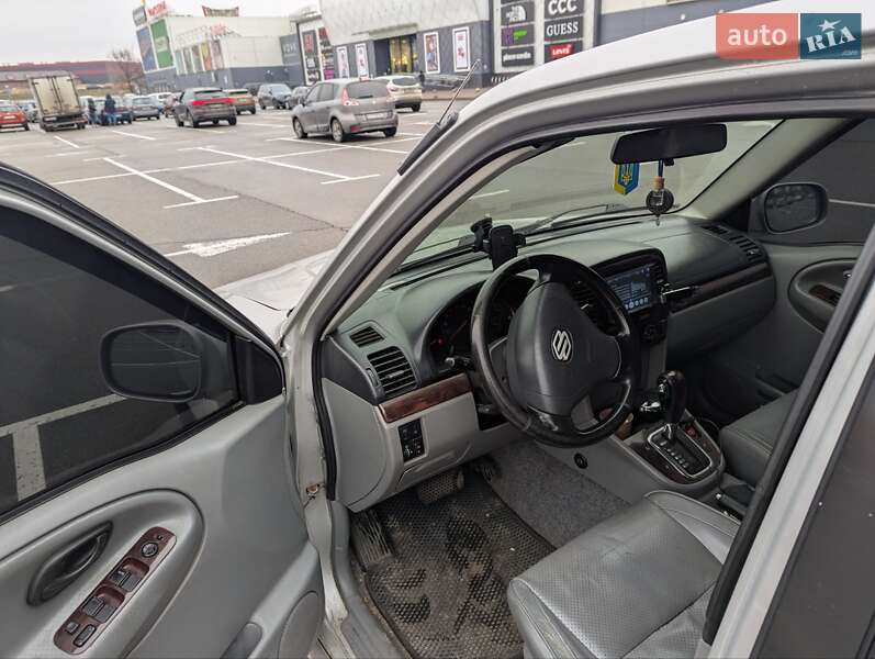 Внедорожник / Кроссовер Suzuki Grand Vitara 2004 в Буче