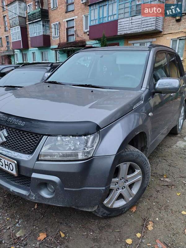 Внедорожник / Кроссовер Suzuki Grand Vitara 2008 в Тульчине фото Внедорожник / Кроссовер Suzuki Grand Vitara 2008 в Тульчине